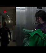 Hawkeye_2021_S01E06_So_This_Is_Christmas_1080p_2788.jpg