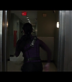 Hawkeye_2021_S01E06_So_This_Is_Christmas_1080p_2790.jpg