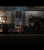 Hawkeye_2021_S01E06_So_This_Is_Christmas_1080p_2917.jpg