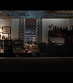 Hawkeye_2021_S01E06_So_This_Is_Christmas_1080p_2919.jpg