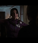 Hawkeye_2021_S01E06_So_This_Is_Christmas_1080p_2956.jpg
