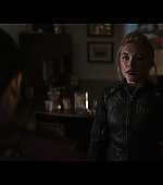 Hawkeye_2021_S01E06_So_This_Is_Christmas_1080p_2958.jpg