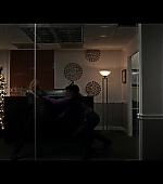 Hawkeye_2021_S01E06_So_This_Is_Christmas_1080p_2968.jpg