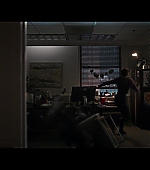 Hawkeye_2021_S01E06_So_This_Is_Christmas_1080p_3059.jpg
