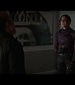 Hawkeye_2021_S01E06_So_This_Is_Christmas_1080p_3090.jpg