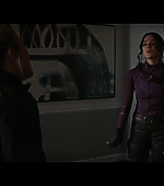 Hawkeye_2021_S01E06_So_This_Is_Christmas_1080p_3091.jpg