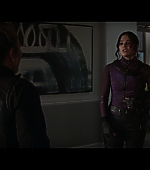 Hawkeye_2021_S01E06_So_This_Is_Christmas_1080p_3112.jpg