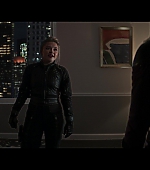 Hawkeye_2021_S01E06_So_This_Is_Christmas_1080p_3124.jpg