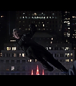 Hawkeye_2021_S01E06_So_This_Is_Christmas_1080p_3170.jpg