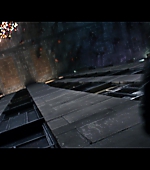 Hawkeye_2021_S01E06_So_This_Is_Christmas_1080p_3173.jpg