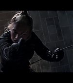 Hawkeye_2021_S01E06_So_This_Is_Christmas_1080p_3187.jpg
