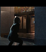 Hawkeye_2021_S01E06_So_This_Is_Christmas_1080p_3192.jpg