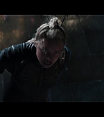 Hawkeye_2021_S01E06_So_This_Is_Christmas_1080p_3193.jpg