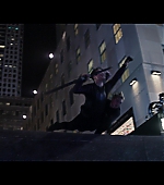 Hawkeye_2021_S01E06_So_This_Is_Christmas_1080p_4731.jpg