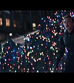Hawkeye_2021_S01E06_So_This_Is_Christmas_1080p_4740.jpg