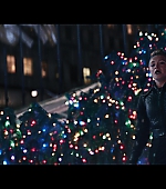Hawkeye_2021_S01E06_So_This_Is_Christmas_1080p_4741.jpg