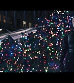 Hawkeye_2021_S01E06_So_This_Is_Christmas_1080p_4816.jpg