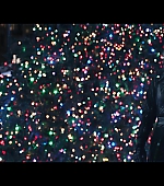 Hawkeye_2021_S01E06_So_This_Is_Christmas_1080p_4842.jpg