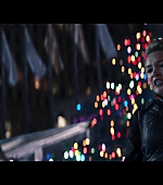 Hawkeye_2021_S01E06_So_This_Is_Christmas_1080p_4943.jpg