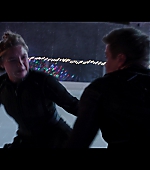 Hawkeye_2021_S01E06_So_This_Is_Christmas_1080p_5356.jpg