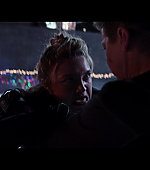 Hawkeye_2021_S01E06_So_This_Is_Christmas_1080p_5358.jpg