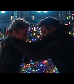 Hawkeye_2021_S01E06_So_This_Is_Christmas_1080p_5368.jpg