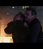 Hawkeye_2021_S01E06_So_This_Is_Christmas_1080p_5387.jpg