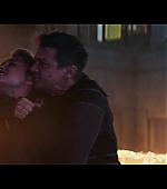 Hawkeye_2021_S01E06_So_This_Is_Christmas_1080p_5389.jpg