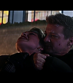 Hawkeye_2021_S01E06_So_This_Is_Christmas_1080p_5391.jpg