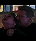 Hawkeye_2021_S01E06_So_This_Is_Christmas_1080p_5392.jpg