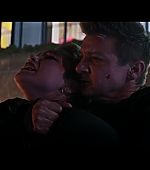 Hawkeye_2021_S01E06_So_This_Is_Christmas_1080p_5393.jpg