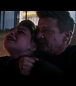 Hawkeye_2021_S01E06_So_This_Is_Christmas_1080p_5402.jpg