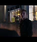 Hawkeye_2021_S01E06_So_This_Is_Christmas_1080p_5490.jpg