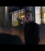 Hawkeye_2021_S01E06_So_This_Is_Christmas_1080p_5491.jpg