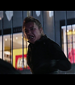 Hawkeye_2021_S01E06_So_This_Is_Christmas_1080p_5545.jpg