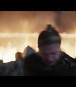 Hawkeye_2021_S01E06_So_This_Is_Christmas_1080p_5546.jpg