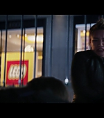 Hawkeye_2021_S01E06_So_This_Is_Christmas_1080p_5550.jpg