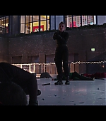 Hawkeye_2021_S01E06_So_This_Is_Christmas_1080p_5903.jpg