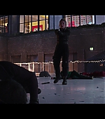 Hawkeye_2021_S01E06_So_This_Is_Christmas_1080p_5904.jpg