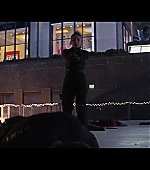 Hawkeye_2021_S01E06_So_This_Is_Christmas_1080p_5909.jpg