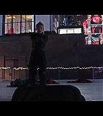 Hawkeye_2021_S01E06_So_This_Is_Christmas_1080p_5912.jpg