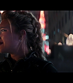 Hawkeye_2021_S01E06_So_This_Is_Christmas_1080p_6079.jpg