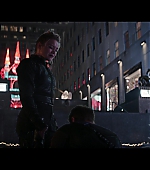 Hawkeye_2021_S01E06_So_This_Is_Christmas_1080p_6297.jpg