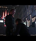Hawkeye_2021_S01E06_So_This_Is_Christmas_1080p_6301.jpg
