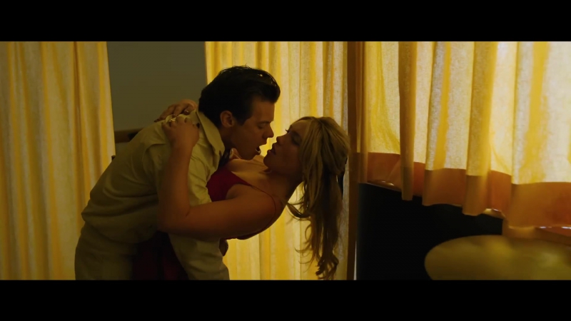 DontWorryDarling_OfficialTrailer2_2022_160.jpg