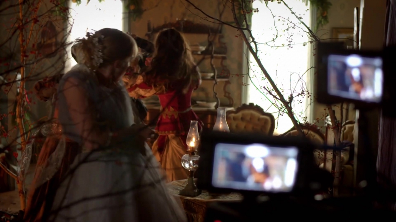 LittleWomen_MakingAModernClassic_2019_419.jpg
