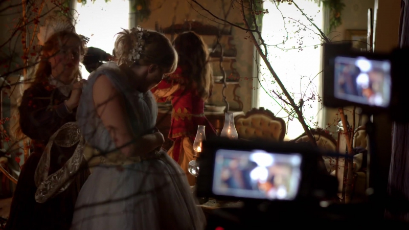 LittleWomen_MakingAModernClassic_2019_422.jpg