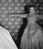 LittleWomen_MakingAModernClassic_2019_456.jpg
