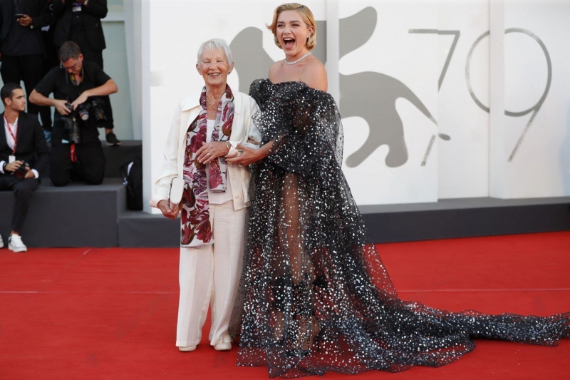 DontWorryDarling_Premiere_Italy_FloGrandma_2022_281029.jpg