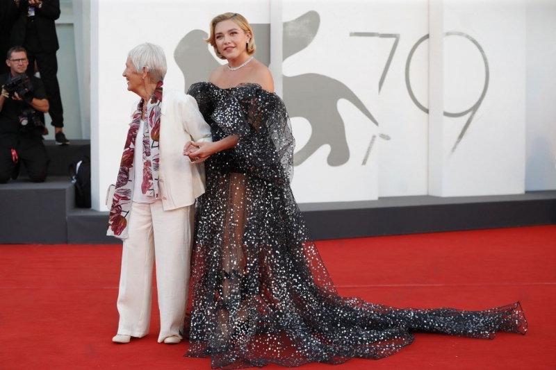 DontWorryDarling_Premiere_Italy_FloGrandma_2022_283229.jpg